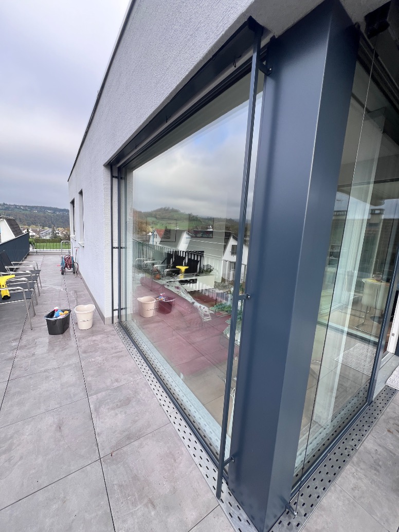 https://backend.markt.unibas.ch/storage/v1/object/public/posts/13c886e9-9a3a-4270-970c-810d5ec1db8b/bec738bd-2128-42cd-85aa-ea537c18f10f.jpeg