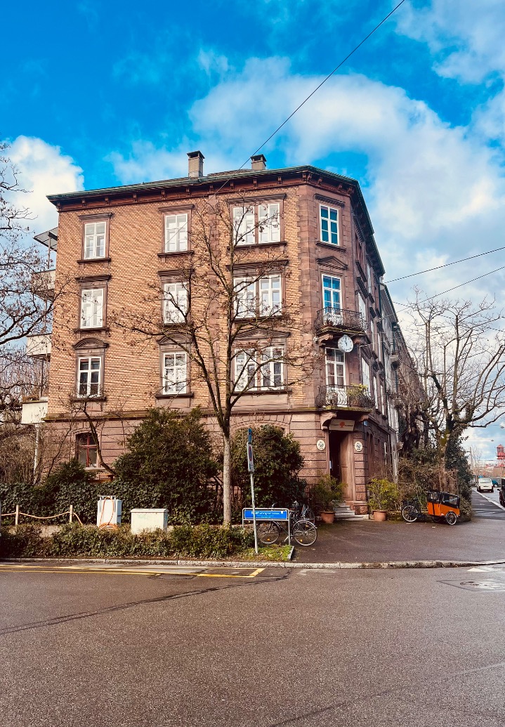 https://backend.markt.unibas.ch/storage/v1/object/public/posts/55411763-76bc-4fb9-9141-aea65e188ec2/46398d08-fa94-45ca-9295-53ade2561845.jpeg
