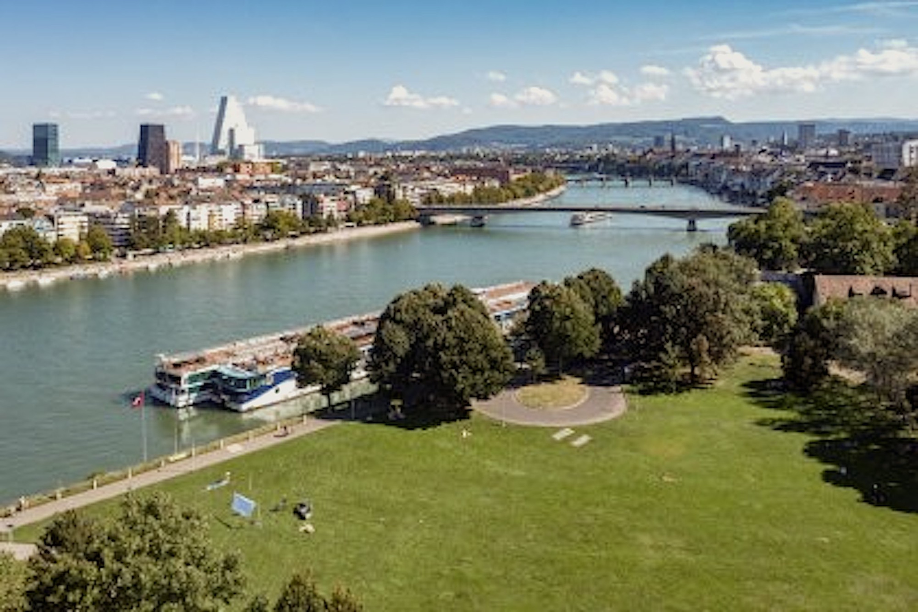 https://backend.markt.unibas.ch/storage/v1/object/public/posts/c4d6436d-a3cf-4008-abdb-bfafe2fc1cca/7bfd3732-079d-4ff3-8024-e25e1d09be2b.jpg