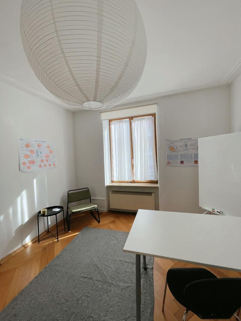 https://backend.markt.unibas.ch/storage/v1/object/public/posts/d3dac522-ca96-4a34-a3c8-2cdf43367351/69fbdee5-0120-42a8-9d0b-8cfab289ffd5.jpg